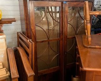 Early display cabinet