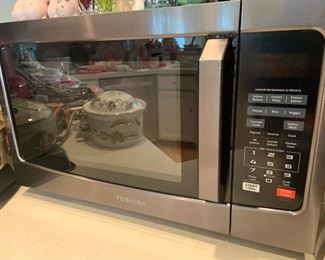 Toshiba Microwave 