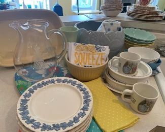 dinnerware, kitchenware