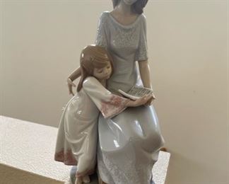 Lladro Figurine, Bedtime Story, 5457