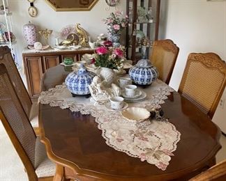 Vintage Six Seater Dining Room Table and Chairs