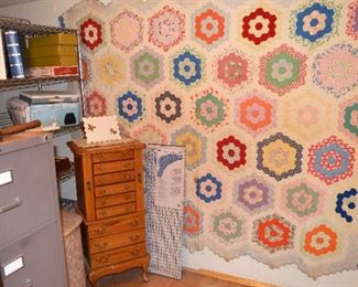 DOWNSTAIRS QUILT ROOM OVERVIEW