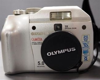 Olympus Camedia Digital Camera C-5000, With 32mb xD Card, Remote, Carry Case, Charger, And Manual
