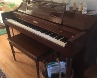 Baldwin Upright Piano w/ storage bench for music