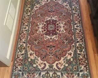 3 x 5 wool Rug w/ fringe