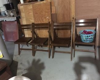 Set of 4 wooden Folding Chairs