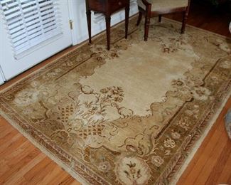 Dalyn "Heirloom" 100% wool rug - made in India - 5' 6" x 8' 6"