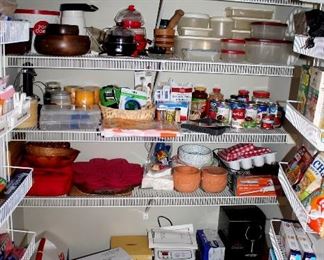 Lots of kitchenware!