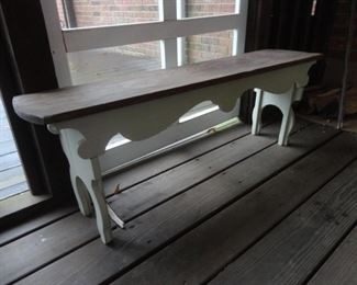 Distressed Farmhouse Bench