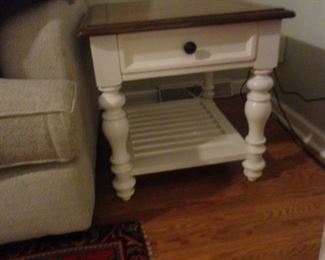 Pair Havertys end tables