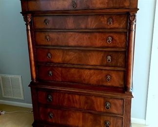 Lot 1 - Fine Furniture Design "European Revival" Queen Bedroom Set - queen bed with nice Simmons Beautyrest mattress - bedding included, 2 nightstands, dresser with mirror, and highboy chest-of-drawers