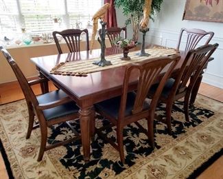 Lot 28 - Fine Furniture Design Dining Table & Chairs