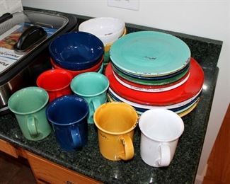 Lot 40 - Fortunata Italy "Festa" Dishes - 18 pieces