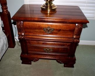 Lot 48 - Kincaid Queen Bedroom Set - queen bed with nice Kingsdown Body Essential mattress, 2 nightstands, dresser with mirror, and stool