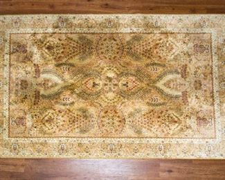 Wool & Silk Oriental Carpet