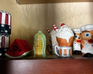 Salt & pepper shakers