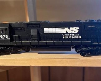 Athearn Norfolk Southern 6675
