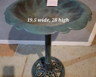 Resin birdbath, never used
