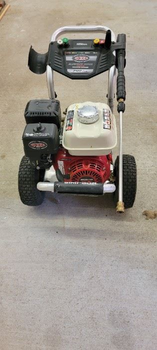 SIMPSON Cleaning ALH3228-S Aluminum Series 3400 PSI Gas Pressure Washer, 2.5 GPM, HONDA GX200 Engine. 