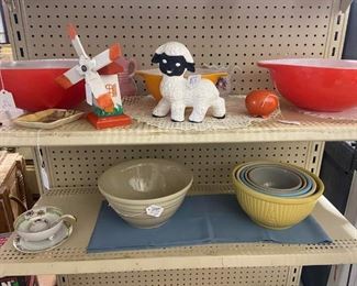 Fun vintage bowls