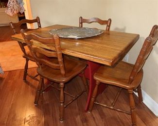 Kitchen Table with 4 Chairs
