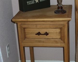 Nightstands with 1 Drawer