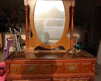 6 Drawer Dresser with Mirror