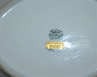 Early 1900’s Grand Tour Pittoria Richard Ginori small decorated dish