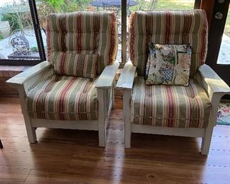 large lanai chairs
