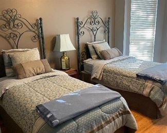 Pretty twin iron beds mattress es and bedding 