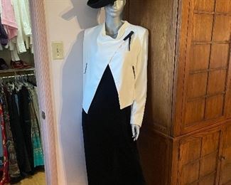 Womens clothes   Size small