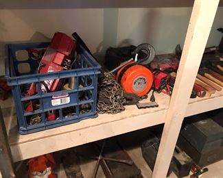 Hoists electric & manual 