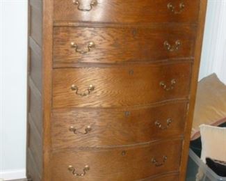 Antique oak chest of drawers
