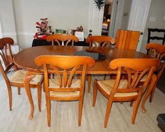 Old table w/leaves & 6 chairs..see next photo