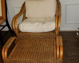 Beautiful wicker chair w/ottoman