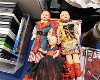 Vintage World dolls