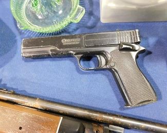 Marksman Repeater BB gun