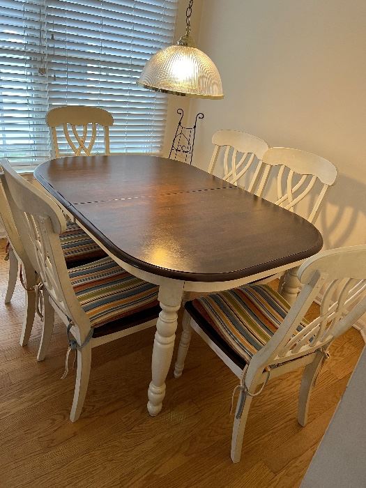 RD ESTATE SALE Toms River starts on 2/10/2022