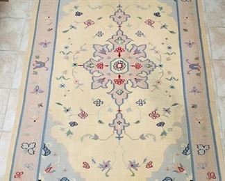 10_____ $150
Cotton rug  • 8'8" x 74"W