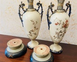 19_____ $140
Turn made in Austria vase with base  • 17 1/2"H / w/out 15"H x 7"W