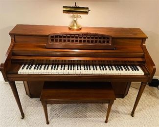 18_____ $250
Whitney piano  • 36 1/5"H x 57"L x 26"D
with bench
