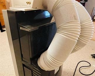 26_____ $325
Air condition Wynter ARC-14SH
14,000 BTU portable AC with heater