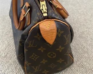 #36 - $695  Louis Vuitton Speedy model 25. Production code SP1000, bag was made in France in Oct 2000. 