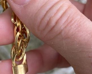 $325 - 18kt gold bracelet 0.30 oz made in Italy