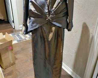 Full length cocktail dress size small