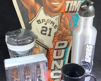 Spurs pennant, figurines and other collectibles