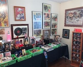 Country music memorabilia, ornaments, figurines, trading cards