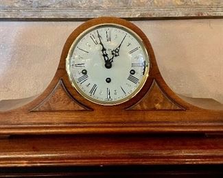 Howard Miller mantle clock.