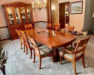 Lexington Furniture Industries cherry wood dining room set.