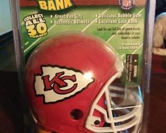 Chiefs NFL Huddle Up Gumball Bank